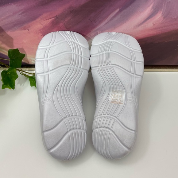 Jeffrey Campbell Birdie Danish Rubber Clogs in White Size US 9 / EU 40 - Picture 9 of 11